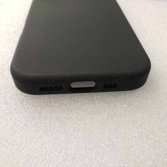 Vooii Magnetic for iPhone 17 Case, Compatible with Magsafe. black. silicone - Picture 6 of 9